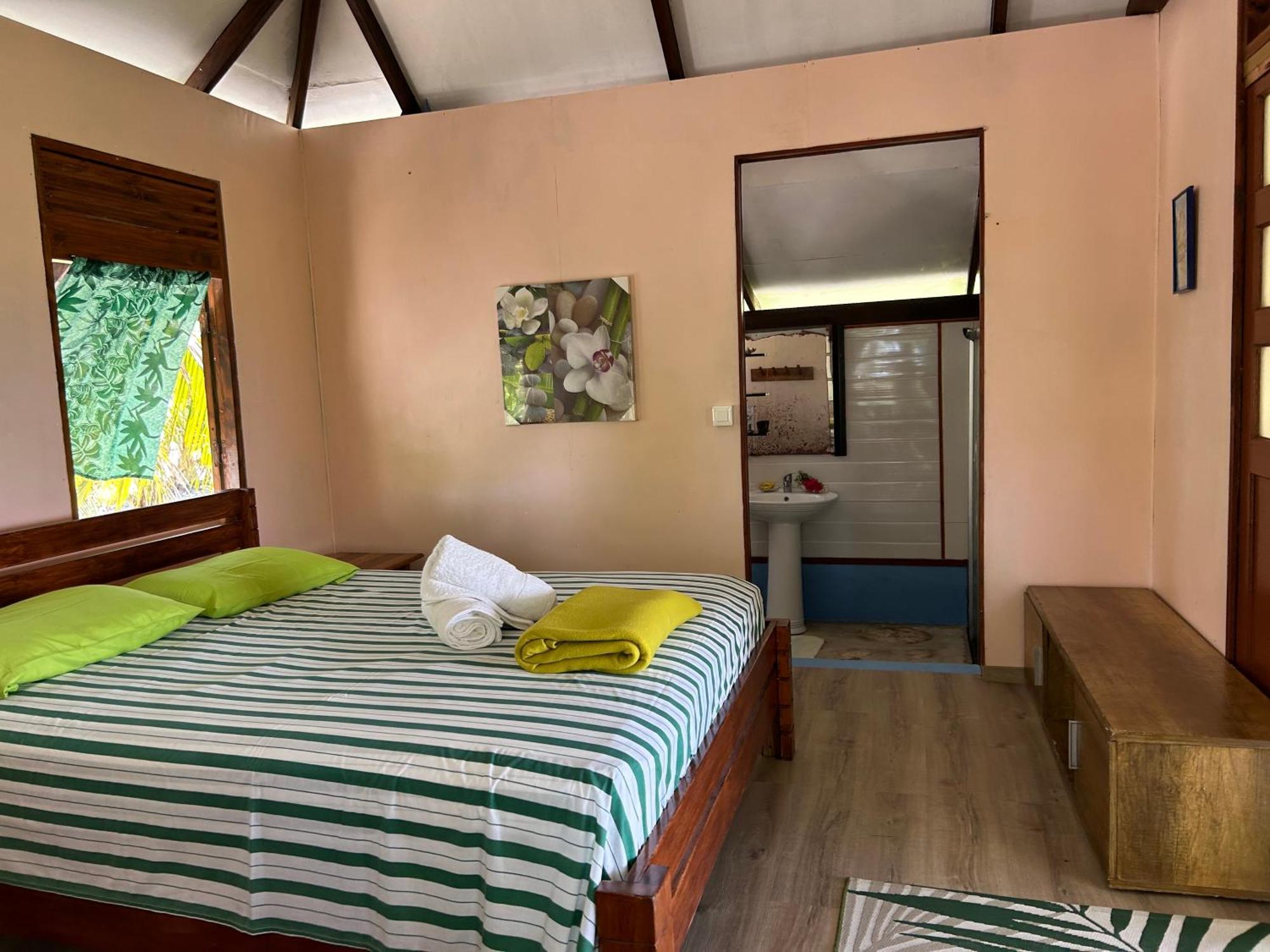 Отель Rangiroa Bliss Tiputa Экстерьер фото