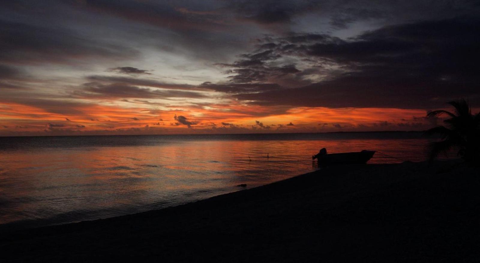 Отель Rangiroa Bliss Tiputa Экстерьер фото